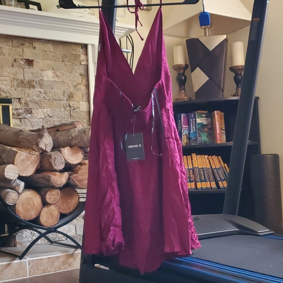 Dress - Picture 4 of 6